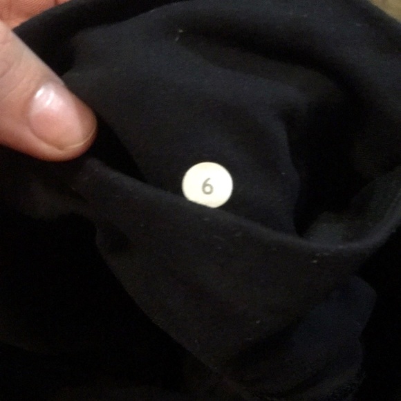 Lululemon Leggings size 6 - Picture 3 of 4